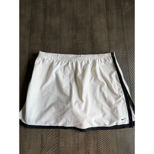 Nike Dri-FIT White Black Trim Skort | Built-in Shorts | Size L (12–14)
